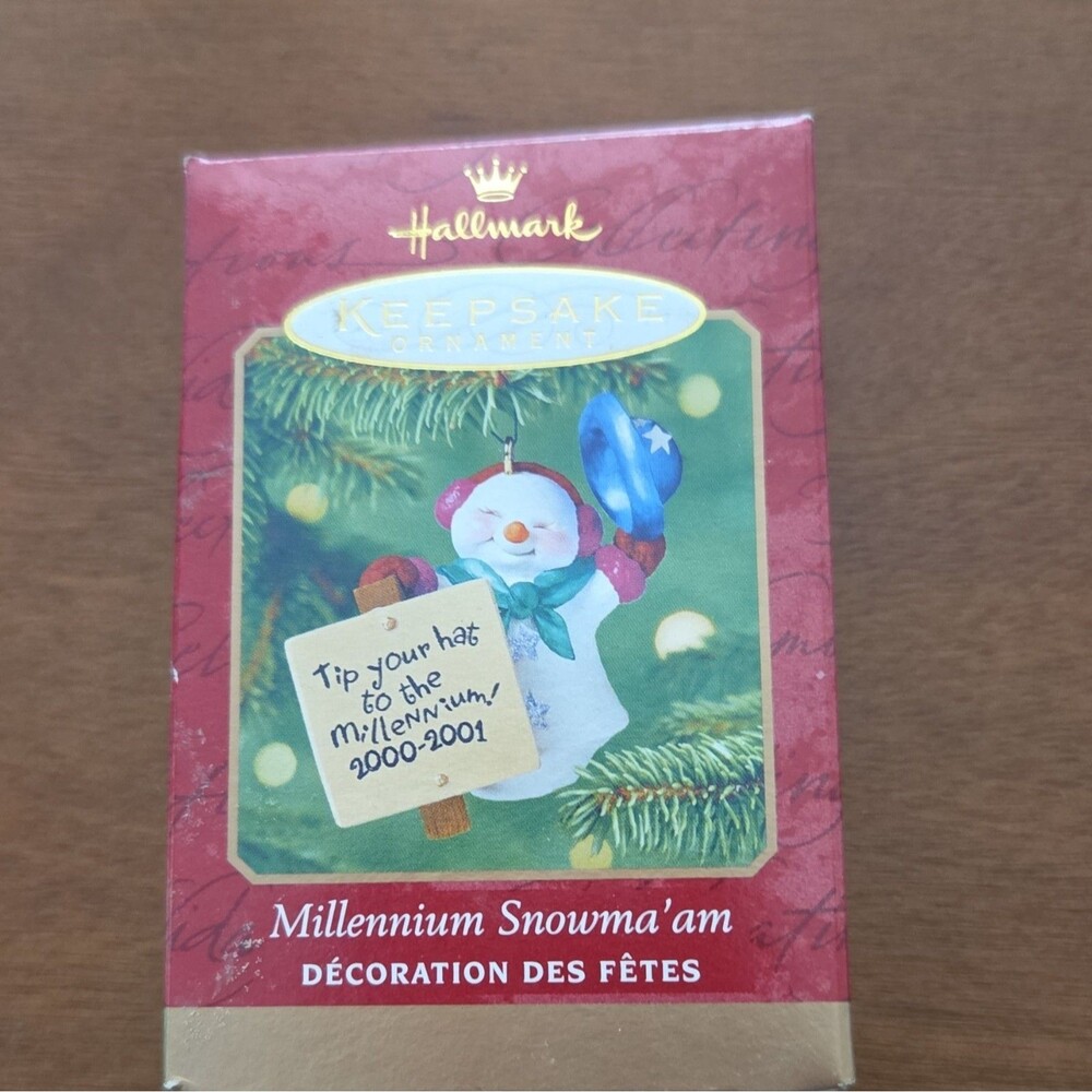 Hallmark Keepsake Ornament Millennium Snowma'am 2000 Christmas Hanging Snowman
